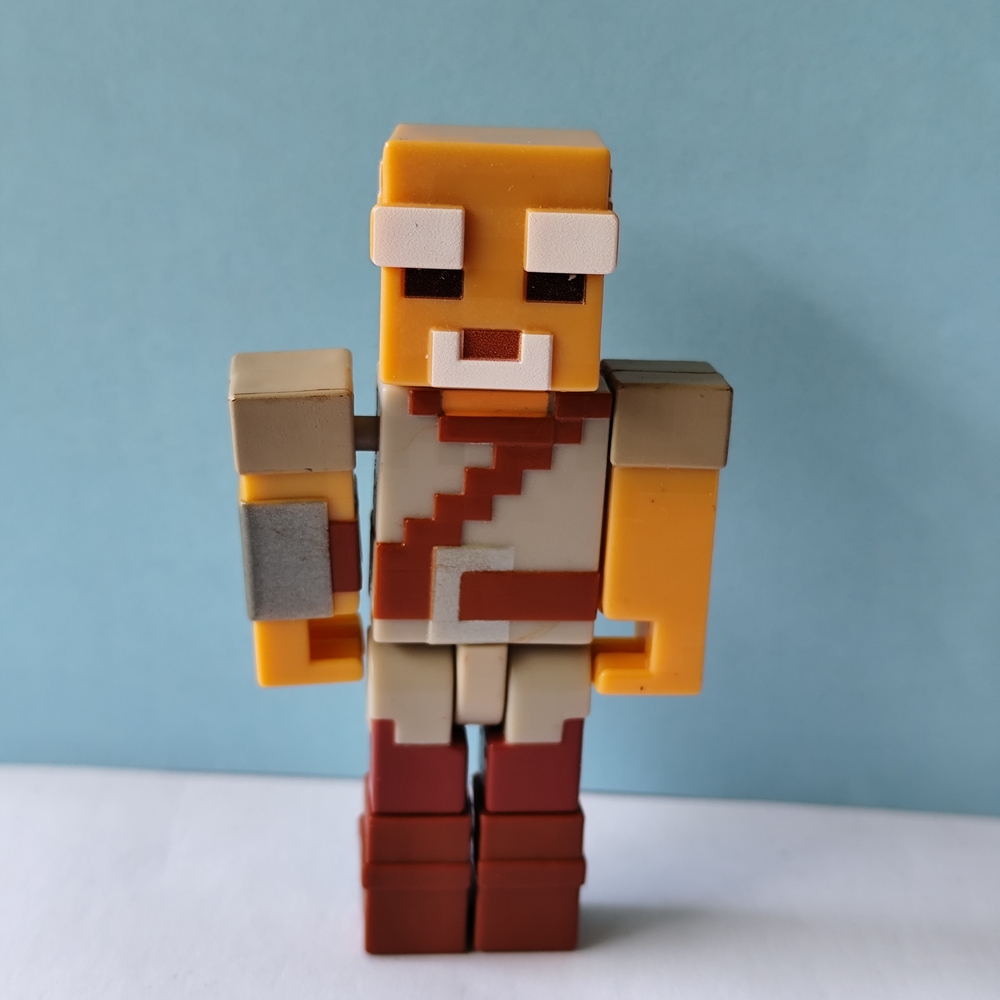 3/$25💙Minecraft Dungeons loose Action Figure Pake